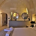 Simurg Cave House