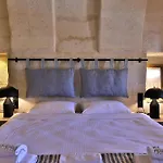 Simurg Cave House *