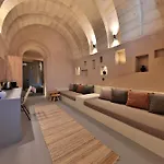 Simurg Cave House