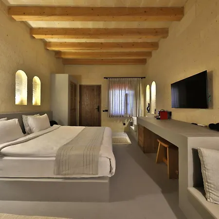 Simurg Cave House *