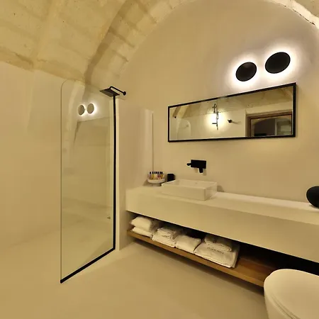 Simurg Cave House *