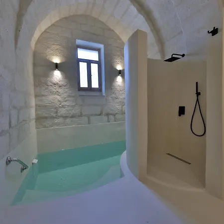 Simurg Cave House