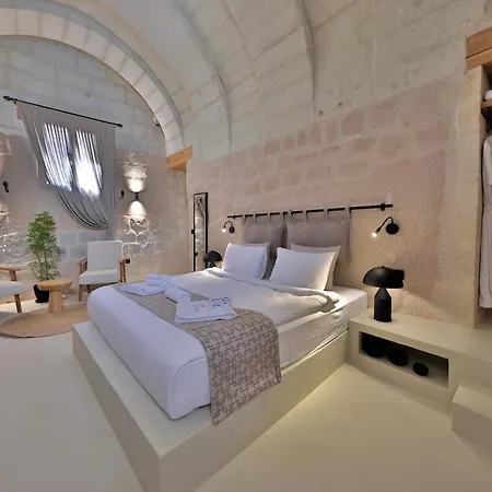 Simurg Cave House *