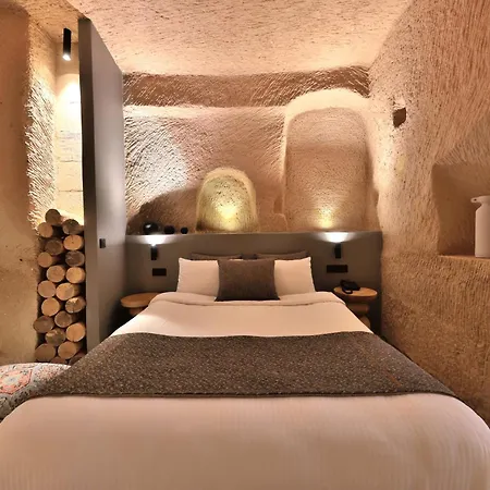 Simurg Cave House