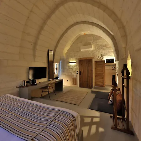 Simurg Cave House *