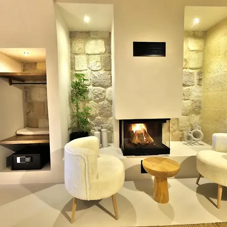 Simurg Cave House *