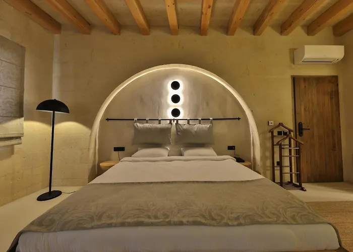 Simurg Cave House * أوروغوبْ