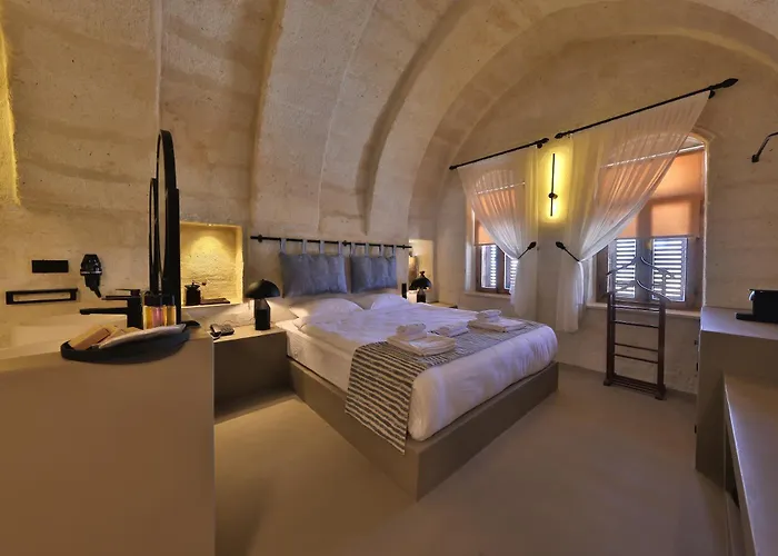 Simurg Cave House * أوروغوبْ